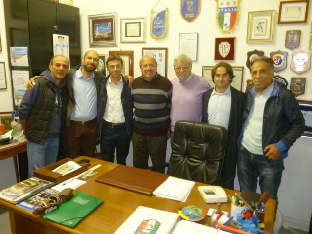 foto di gruppo aia figc e giudici sportivi